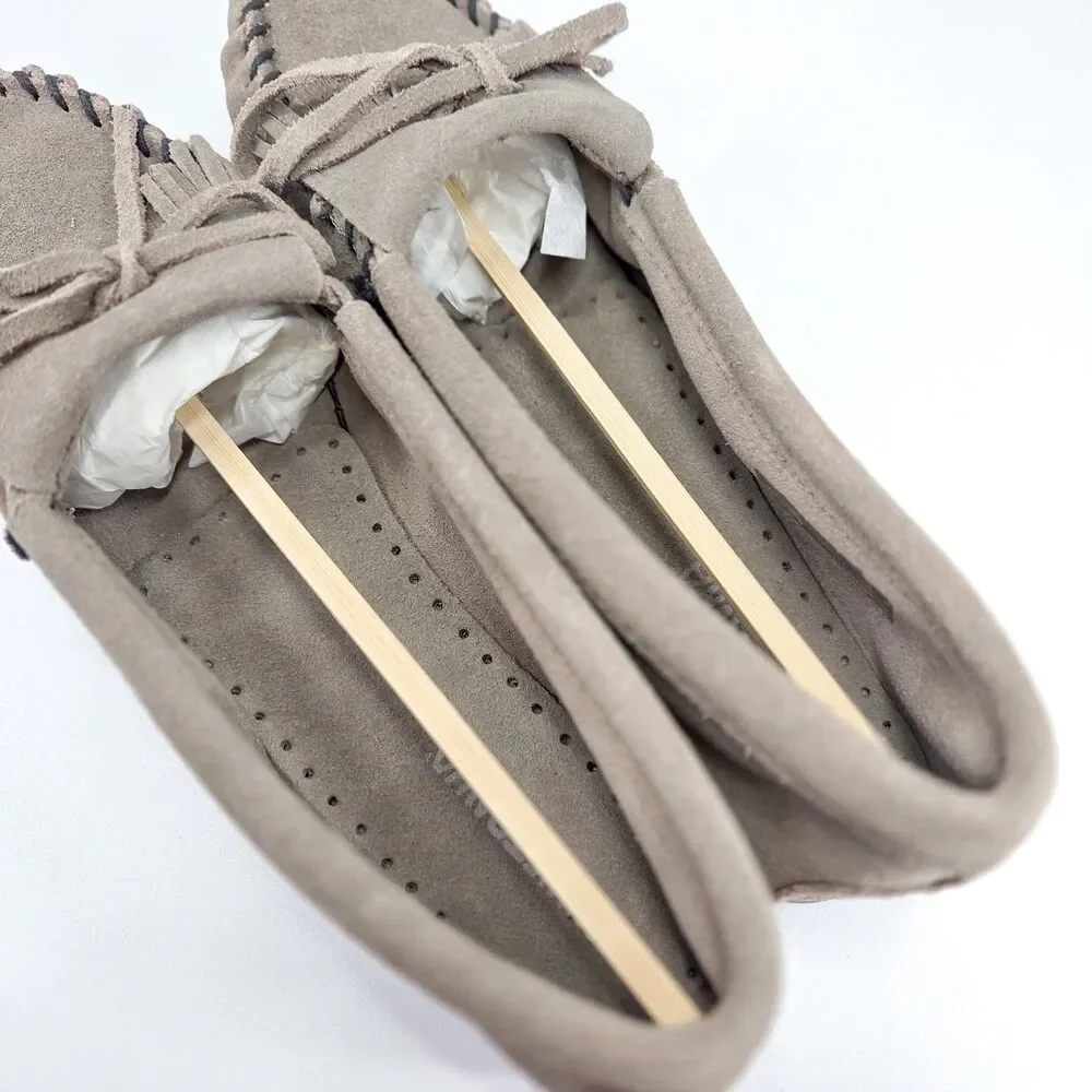 Minnetonka Kilty Hardsole Moccasins Women’s Size 9 Grey Suede 401T NIB